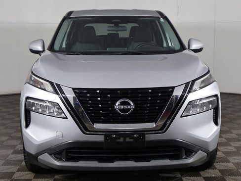 Used 2022 Nissan Rogue SV image 9