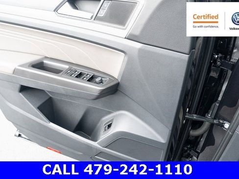 Certified 2022 Volkswagen Atlas SEL R-Line image 25