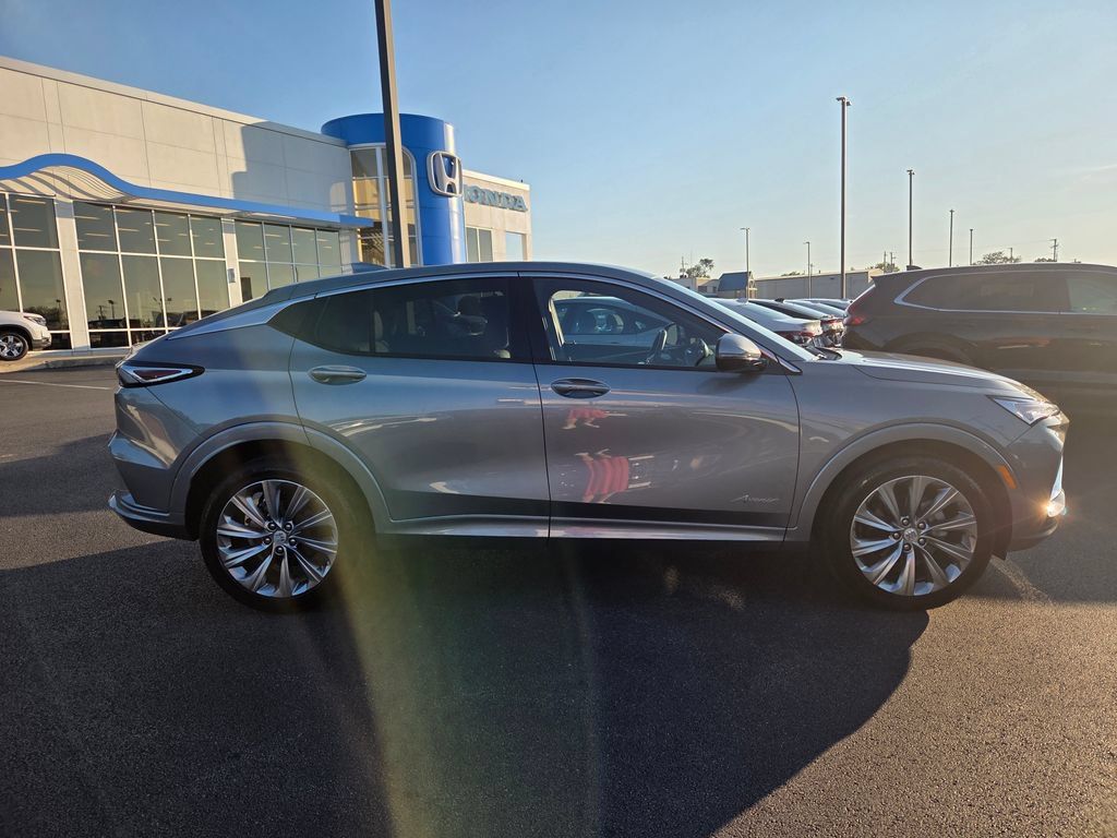 Used 2026 Buick Envista Avenir FWD image 9