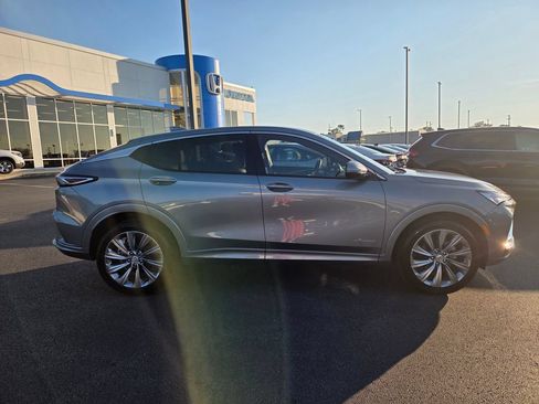 Used 2026 Buick Envista Avenir FWD image 9