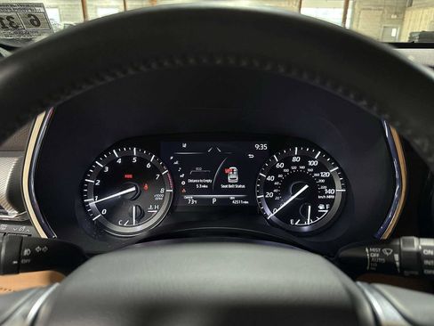 Used 2021 Toyota Highlander Platinum AWD/4WD image 39