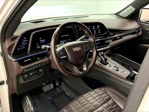 Used 2022 Cadillac Escalade ESV Sport Platinum AWD/4WD image 14