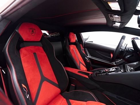 Used 2019 Lamborghini Aventador SVJ image 72