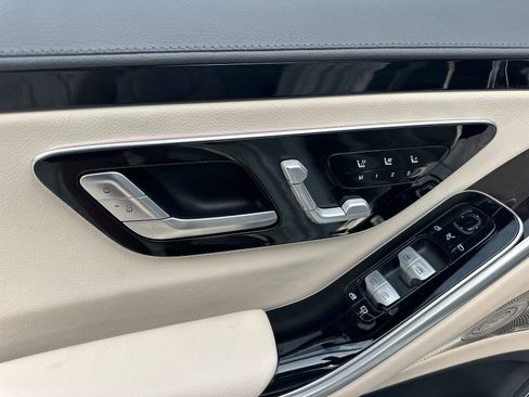 Certified 2023 Mercedes-Benz S 500 4MATIC image 16