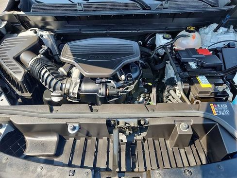 Certified 2020 GMC Acadia SLT AWD/4WD image 29