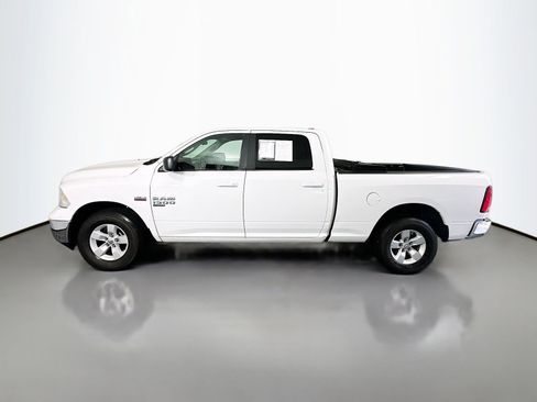 Used 2020 RAM 1500 Classic SLT AWD/4WD image 4