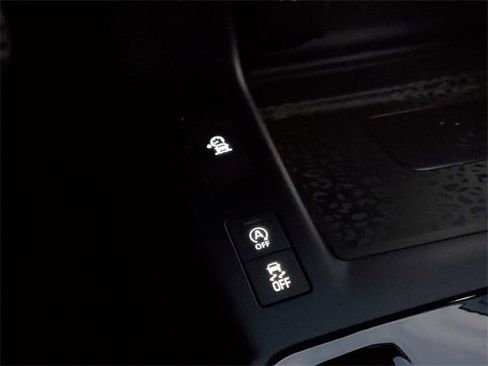 New 2024 Jaguar E-PACE R-Dynamic SE image 33