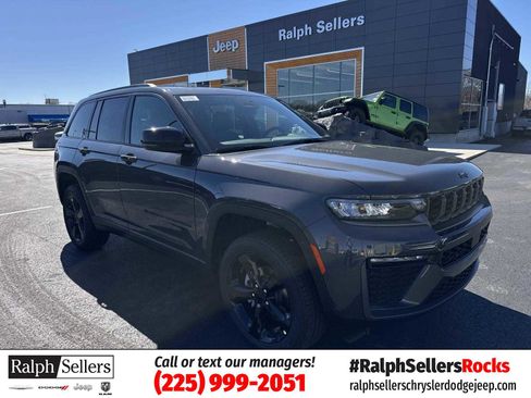 New 2026 Jeep Grand Cherokee Limited w/ Limited Altitude Package RWD image 1