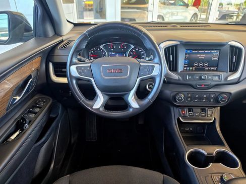Used 2021 GMC Terrain SLE FWD image 17