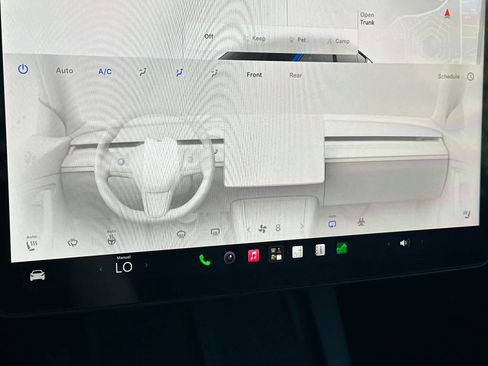 Used 2024 Tesla Model Y Long Range AWD/4WD image 19