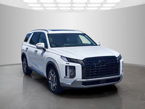 Used 2023 Hyundai Palisade SEL w/ Premium Package FWD image 8