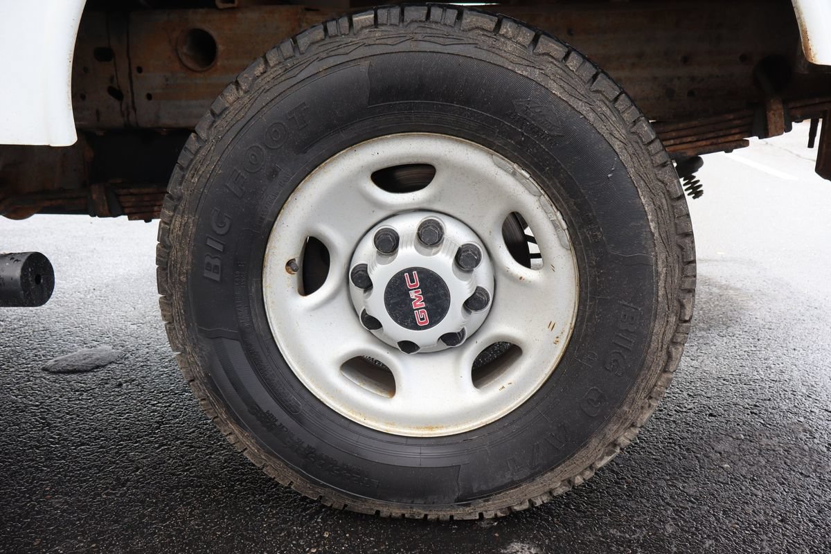 Used 2006 GMC Sierra 2500 W/T RWD image 37