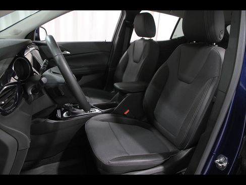 Used 2023 Buick Encore GX Select w/ Safety Package II AWD/4WD image 5