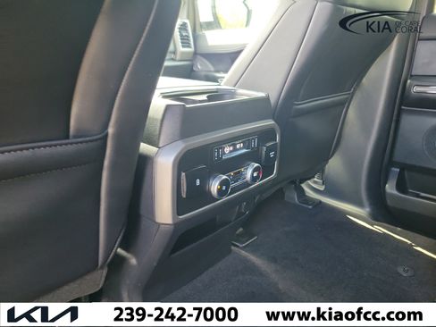 Used 2020 Ford Expedition Max XLT w/ Equipment Group 202A RWD image 16
