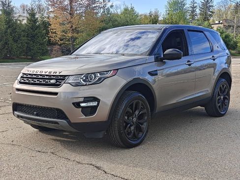 Used 2017 Land Rover Discovery Sport HSE AWD/4WD image 8