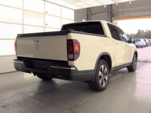 Used 2019 Honda Ridgeline RTL-T image 2