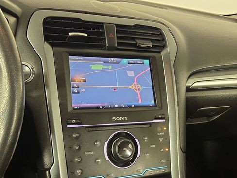 Used 2015 Ford Fusion Titanium image 18