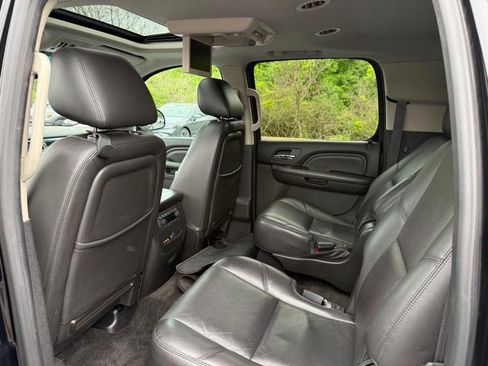 Used 2013 GMC Yukon XL Denali AWD/4WD image 16