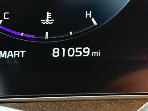 Used 2024 Kia Sportage SX image 12