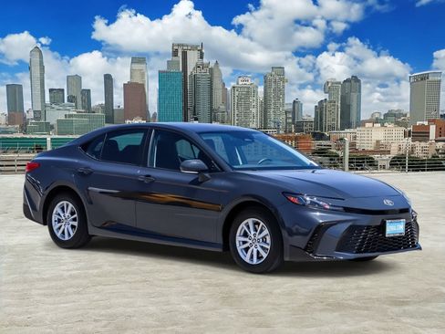 Used 2026 Toyota Camry LE FWD image 3