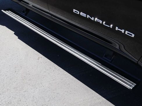 Certified 2025 GMC Sierra 2500 Denali Ultimate image 10