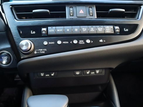 Used 2025 Lexus ES 350 w/ Premium Package image 43