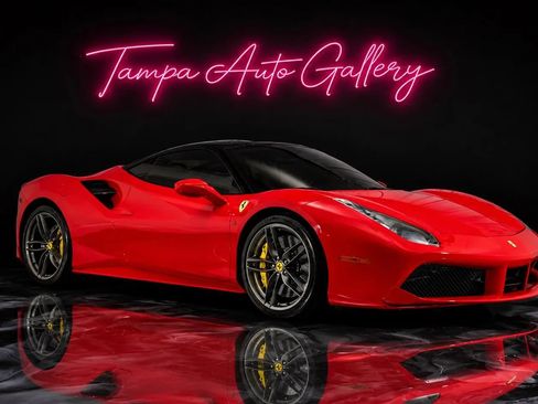 Used 2018 Ferrari 488 GTB RWD image 1