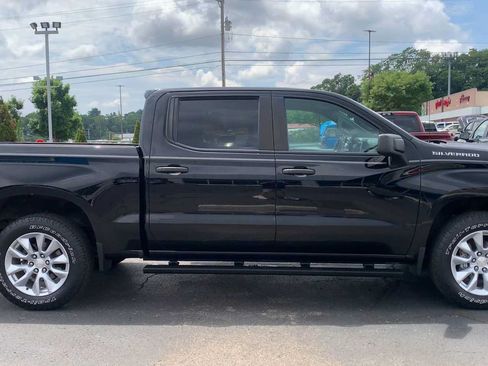 Certified 2021 Chevrolet Silverado 1500 Custom AWD/4WD image 9