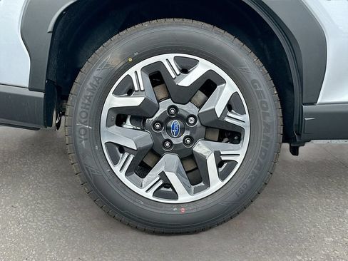 Used 2026 Subaru Forester Premium AWD/4WD image 29