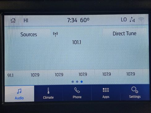 Used 2020 Ford Fusion SE image 25