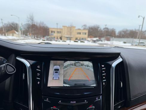 Used 2016 Cadillac Escalade Luxury image 15