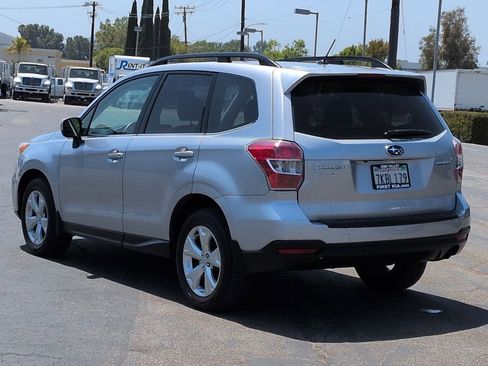 Used 2015 Subaru Forester 2.5i Limited AWD/4WD image 8