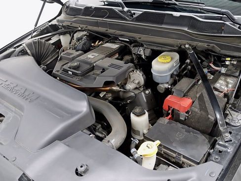 Used 2021 RAM 2500 Laramie w/ Night Edition image 43