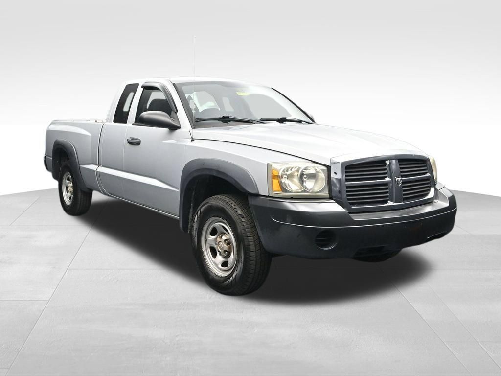Used 2005 Dodge Dakota ST RWD image 7