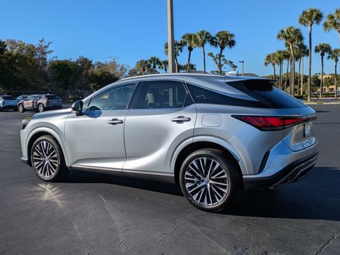 Used 2024 Lexus RX 350 Premium Plus w/ Convenience Package image 4