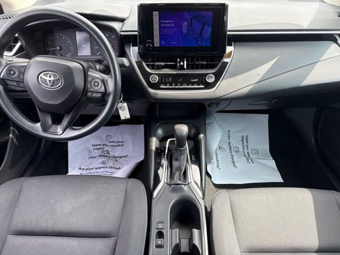 Used 2024 Toyota Corolla LE FWD image 28