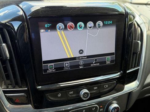 Used 2018 Chevrolet Traverse LT FWD image 28
