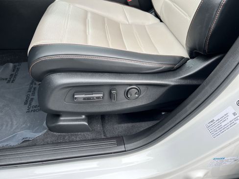 Used 2023 Honda CR-V Sport Touring image 14