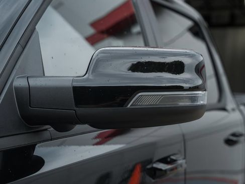 New 2026 RAM 1500 Laramie AWD/4WD image 16