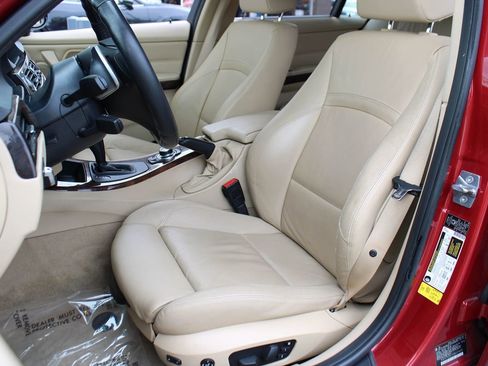 Used 2011 BMW 335i Sedan image 16