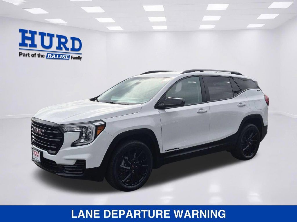 Used 2023 GMC Terrain SLE w/ Driver Convenience Package AWD/4WD image 7
