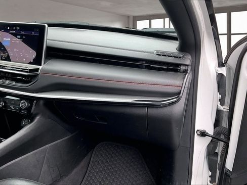 Used 2023 Jeep Compass Trailhawk image 26