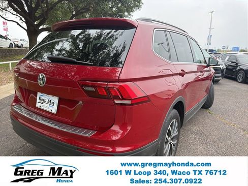 Used 2019 Volkswagen Tiguan SE FWD image 3