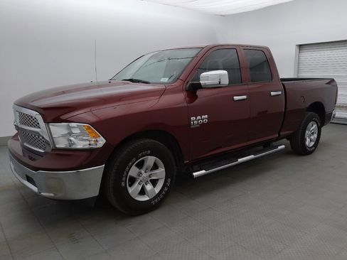 Used 2019 RAM 1500 Tradesman w/ Chrome Appearance Group RWD image 2
