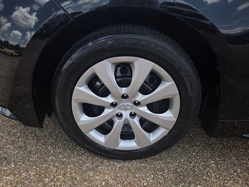 Used 2024 Toyota Corolla LE FWD image 24