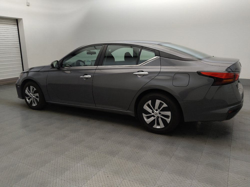 Used 2024 Nissan Altima 2.5 S FWD image 3