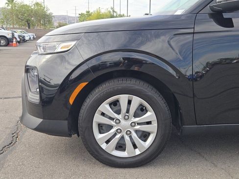 Certified 2021 Kia Soul LX FWD image 10