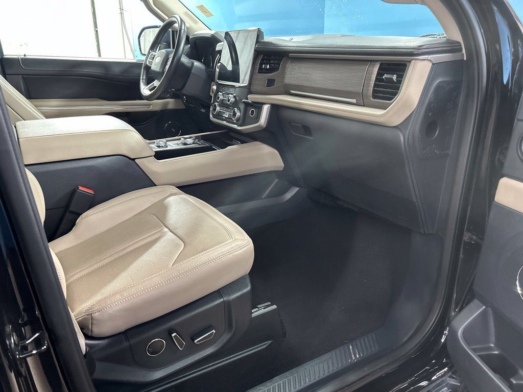 Used 2024 Ford Expedition Max Limited AWD/4WD image 50