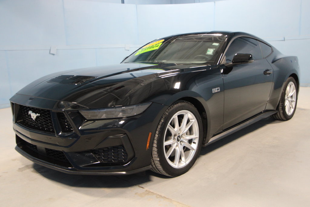 Used 2025 Ford Mustang GT Premium RWD image 28