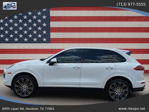 Used 2017 Porsche Cayenne Platinum Edition AWD/4WD image 5